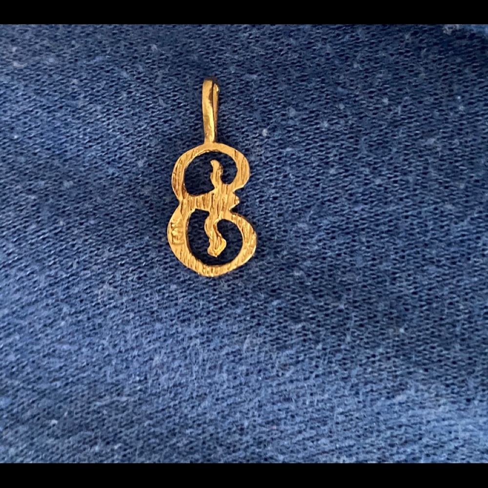 🔥GOLD LETTER E CHARM🔥